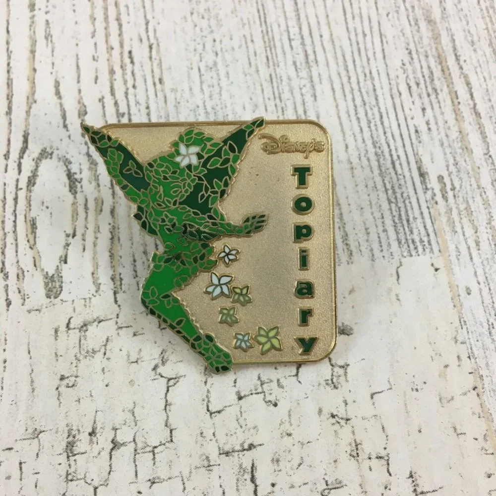 Disney Tinker Bell Topiary Tink Pin 2003 Cast Lanyard